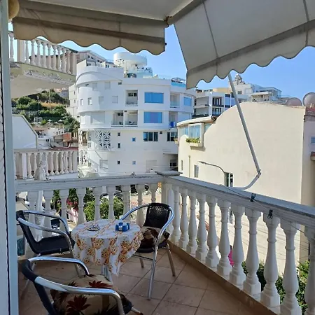 Sarande Holiday Apartment Daire *