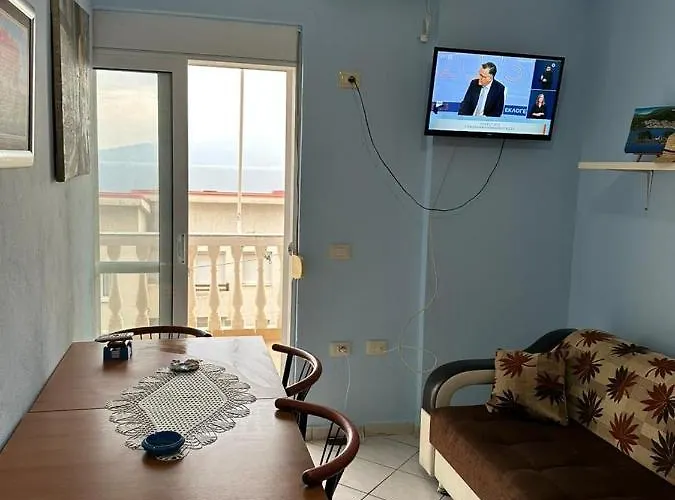 Daire Sarande Holiday Apartment *